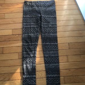 Patterned leggings
